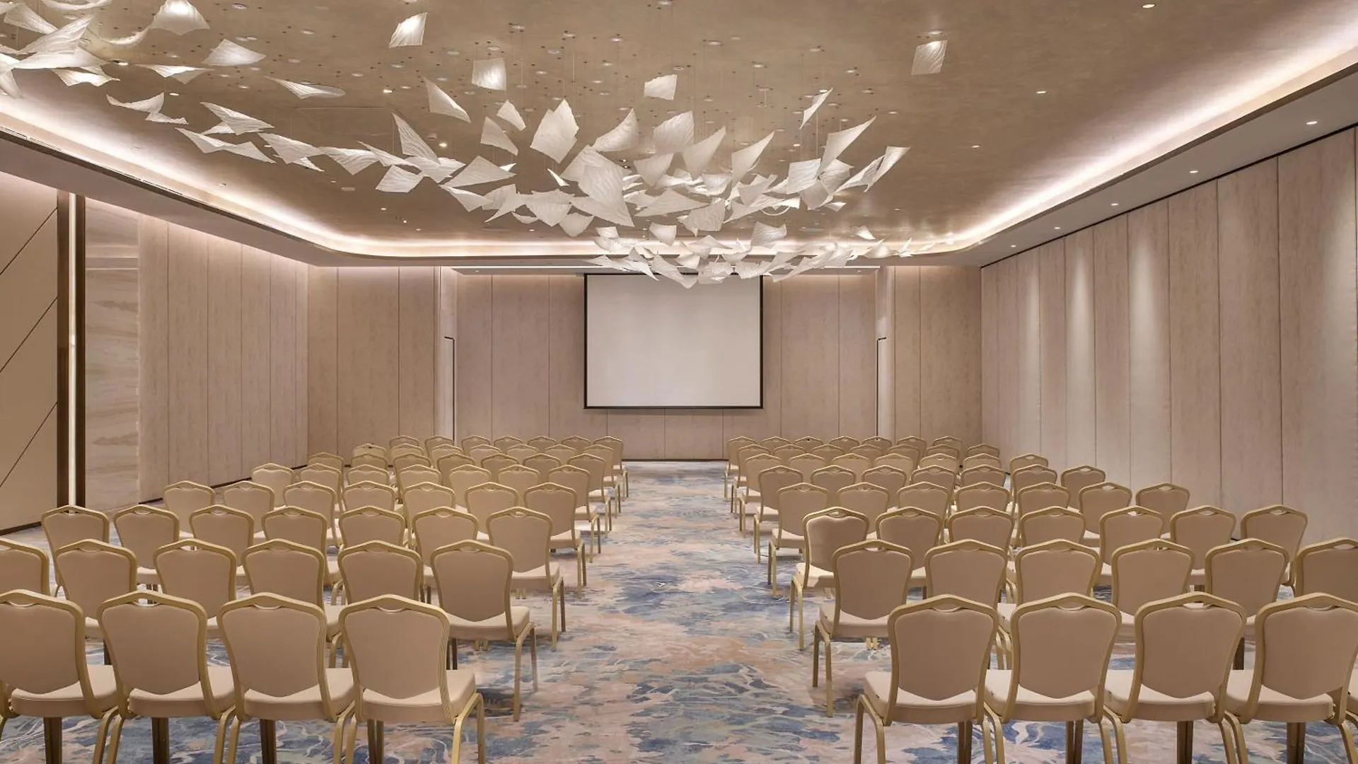 The St. Regis ריאד 5*,